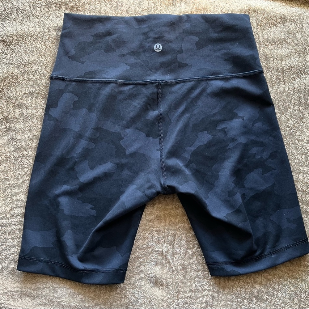 Lululemon shorts, black camo